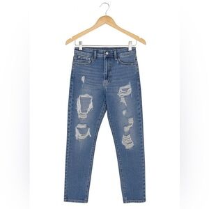 Hollister Size 1R Junior’s Low-Rise Boyfriend Vintage Stretched Ripped Jeans